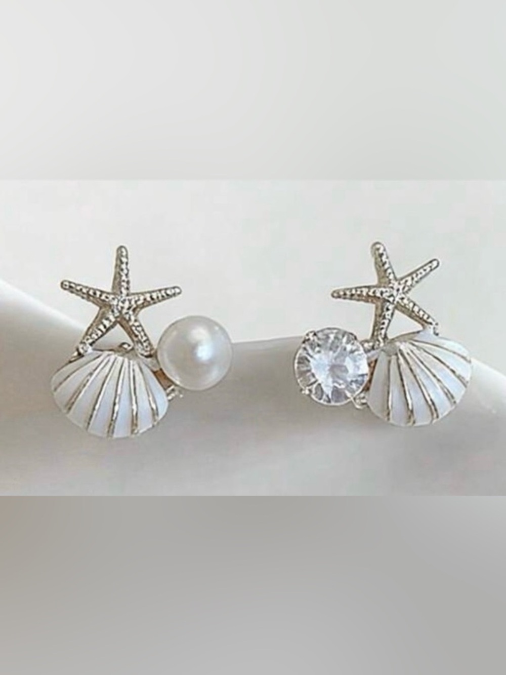 White&Silver Starfish Earrings